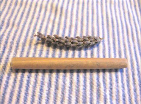 Lavender cigrette