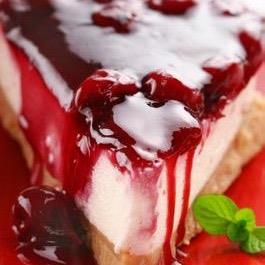Banana_pie_with_Cherry_Sauce